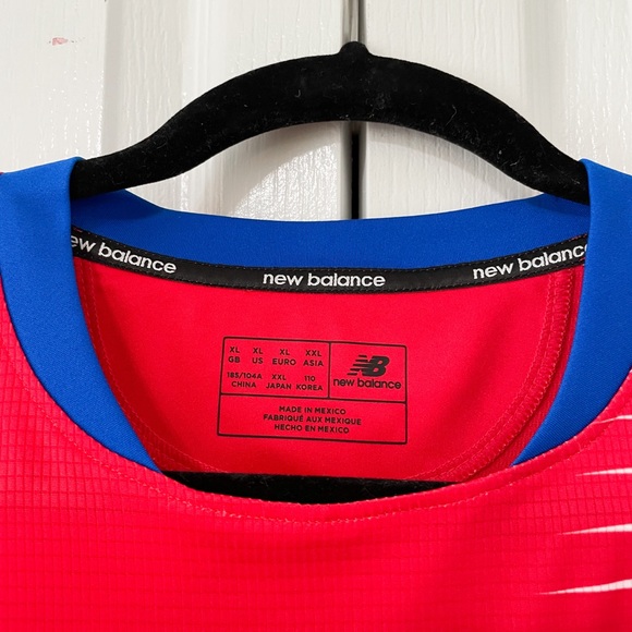 Costa Rica National Futbol Team Official Jersey - Picture 4 of 5